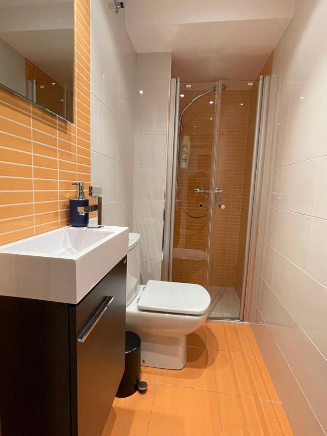 Casa Lola Apartment เลออน ภายนอก รูปภาพ