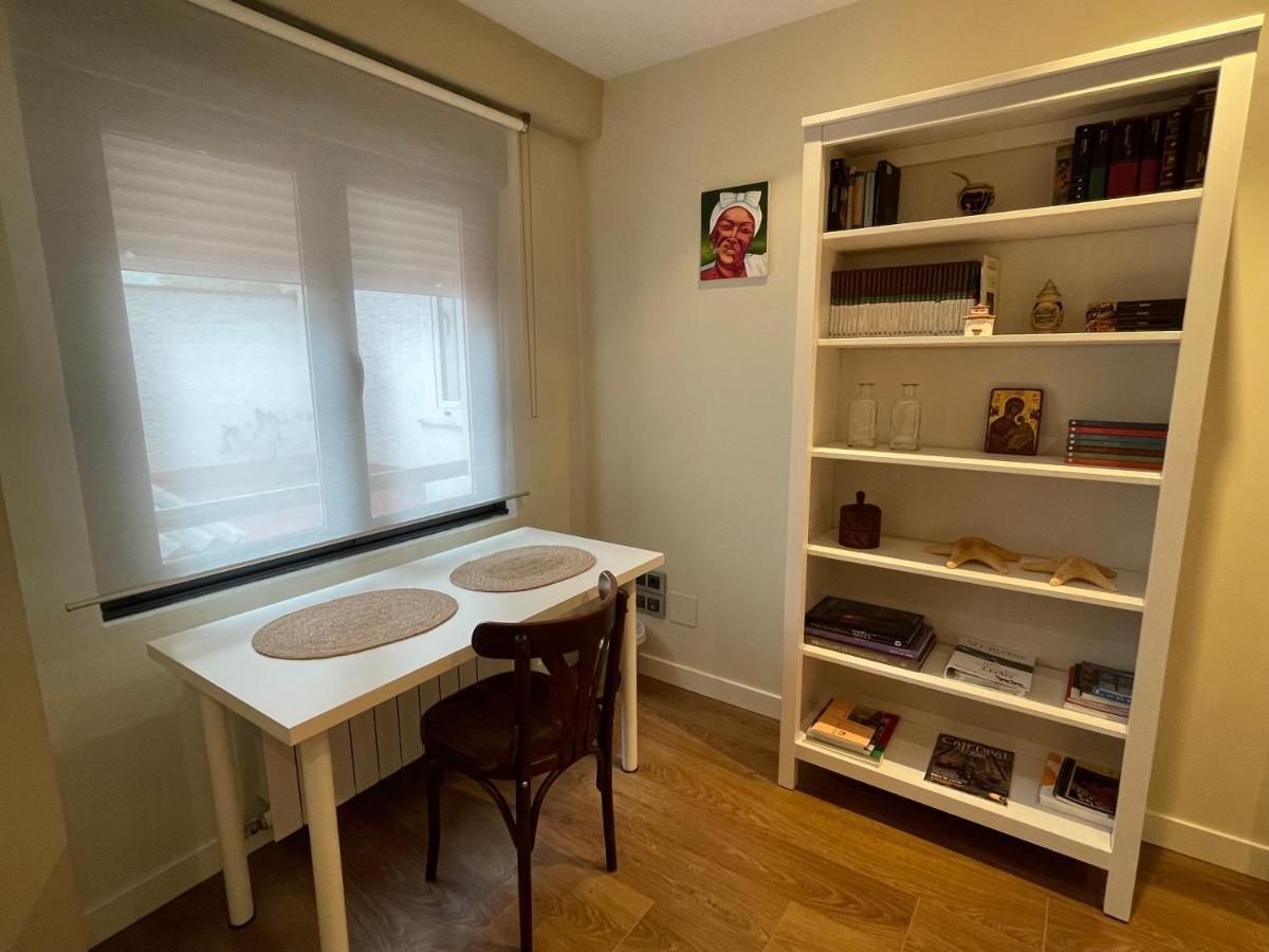 Casa Lola Apartment เลออน ภายนอก รูปภาพ